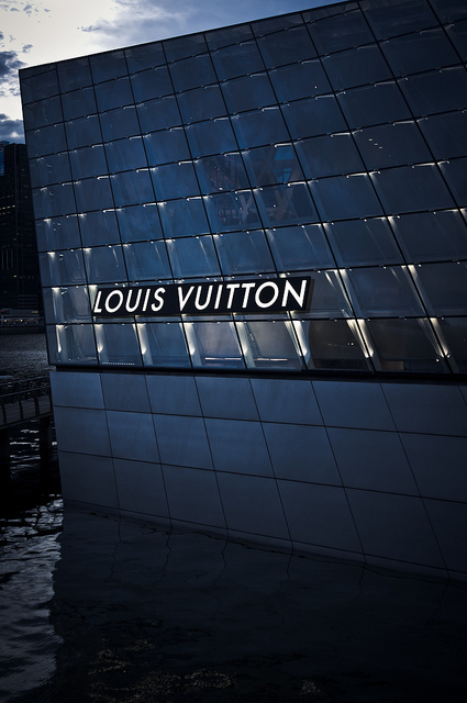 Singapore Mar 2020 Interior Louis Vuitton Fashion House Marina Bay – Stock  Editorial Photo © monticello #354904074